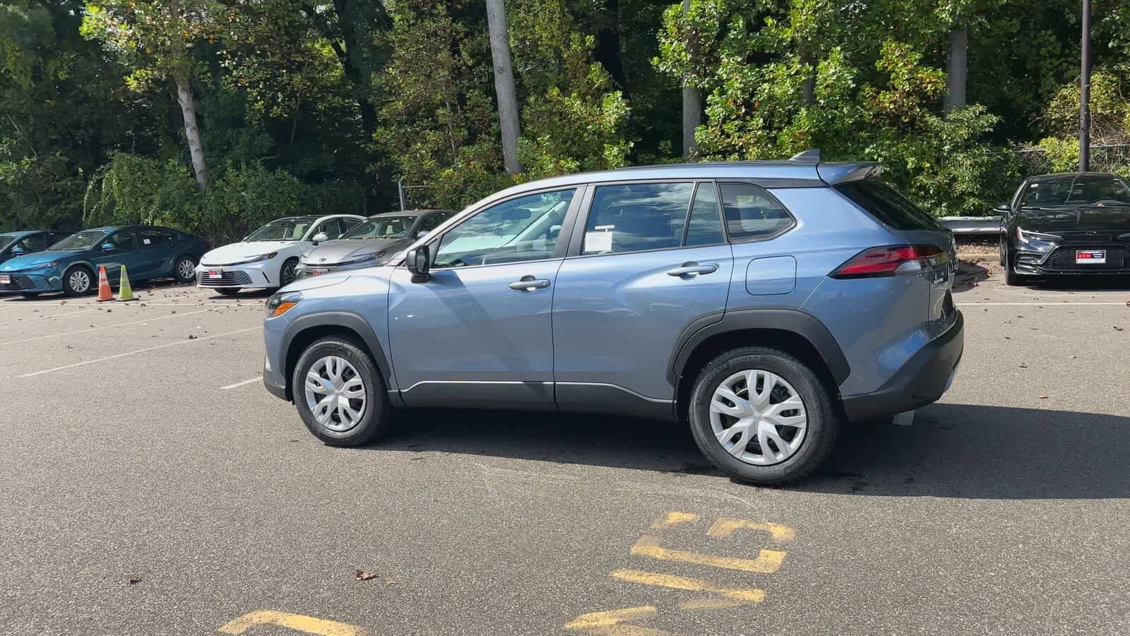 Thumbnail: 2026 Toyota Corolla Cross - 6