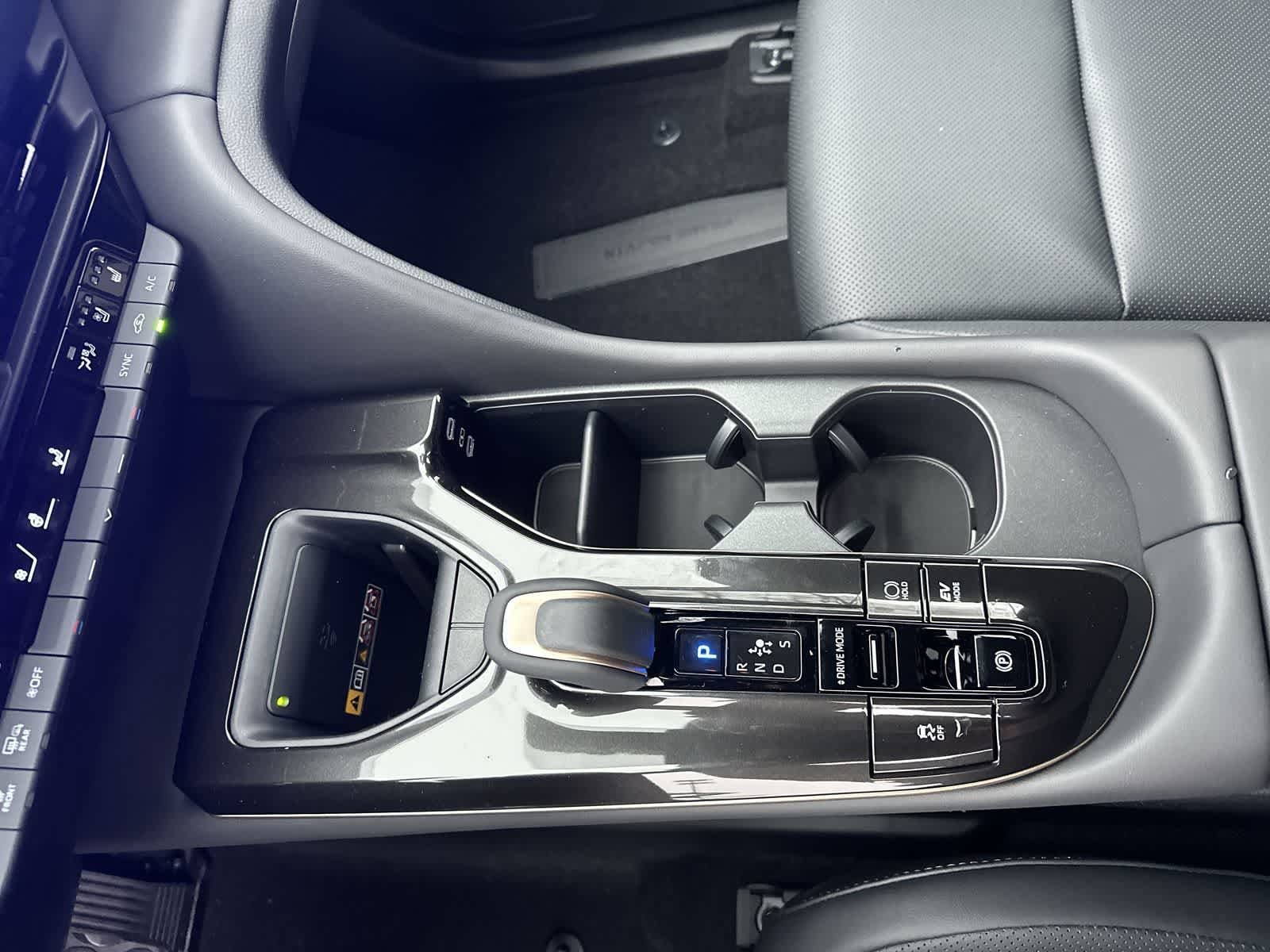 Thumbnail: 2026 Toyota Crown Signia - 25