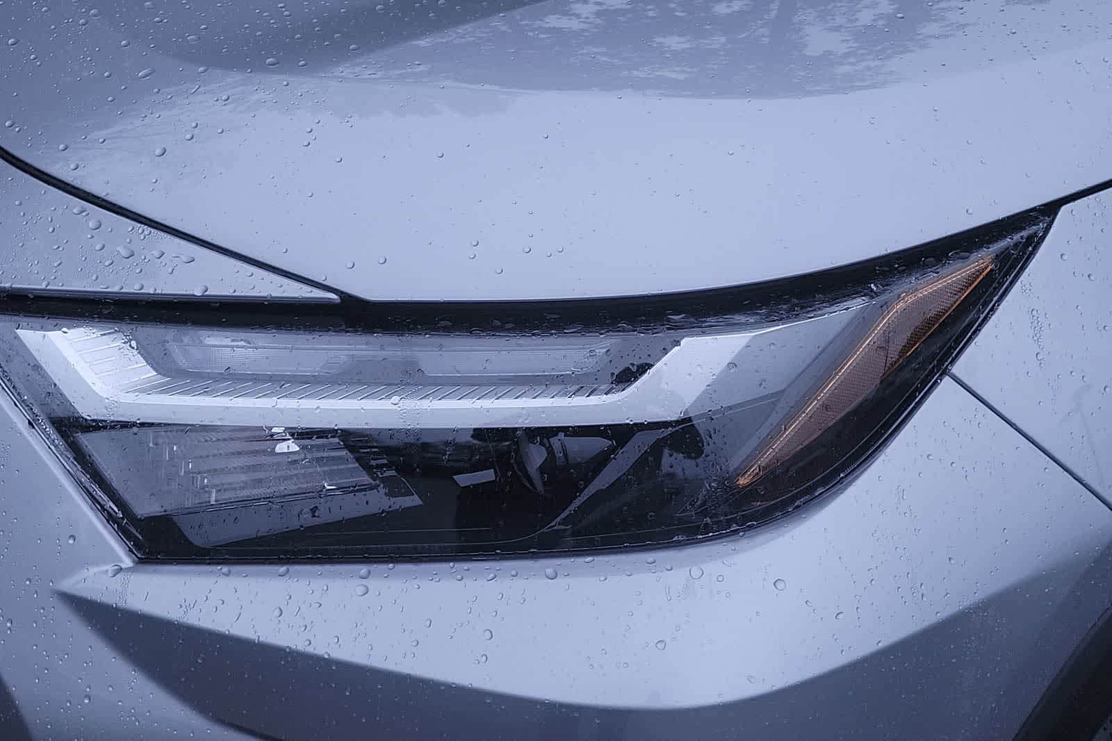 2025 Toyota RAV4 XLE 10