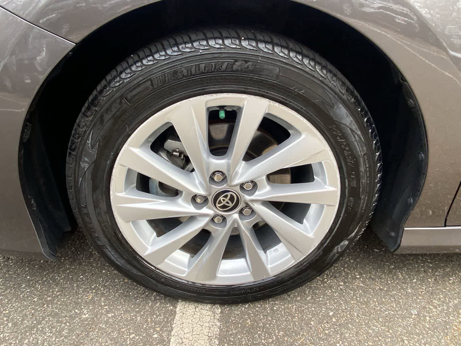 Thumbnail: 2023 Toyota Camry - 19