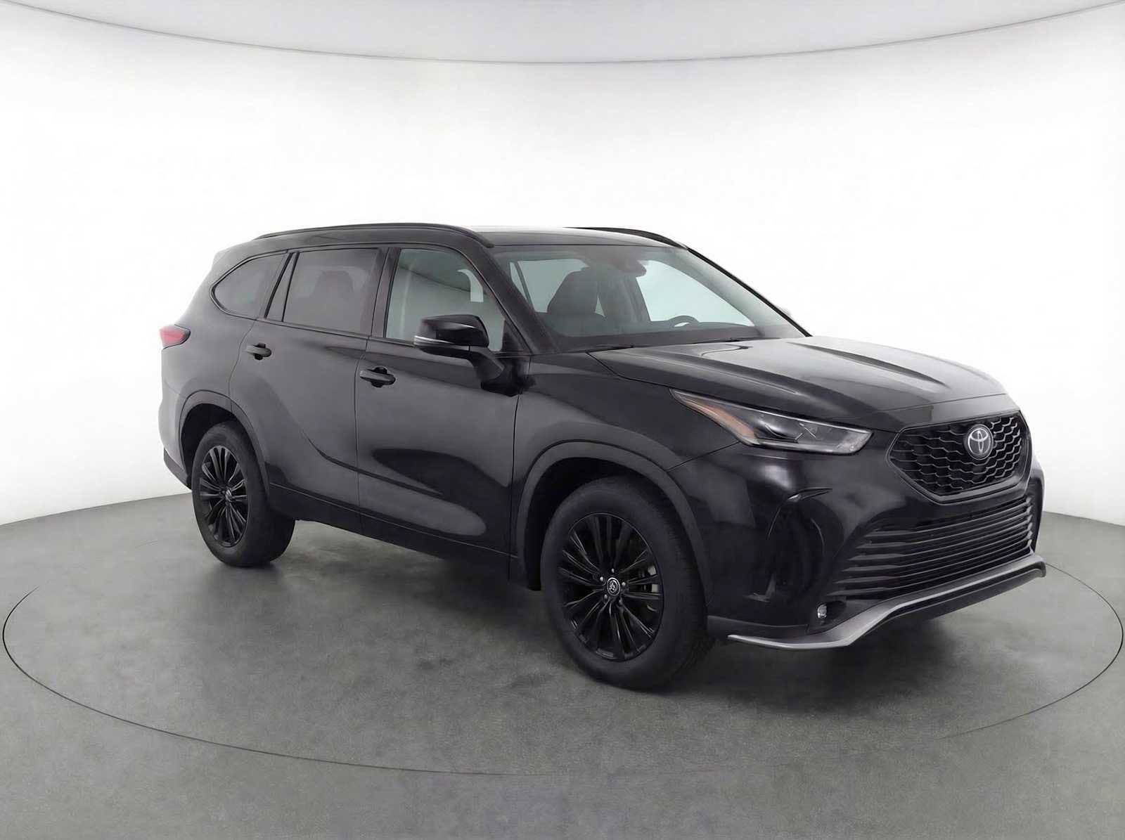 Thumbnail: 2025 Toyota Highlander - 3