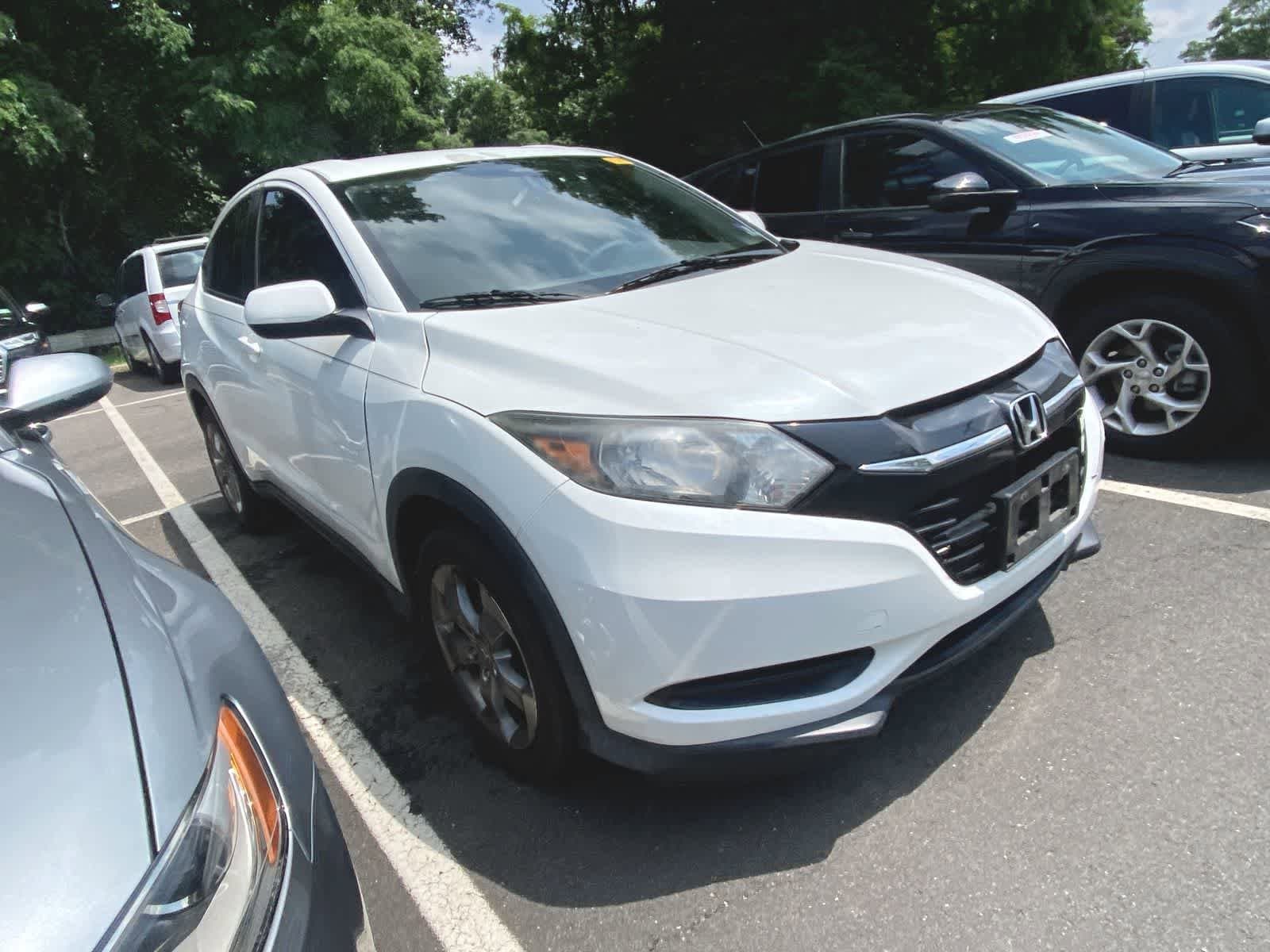 Thumbnail: 2017 Honda HR-V - 3
