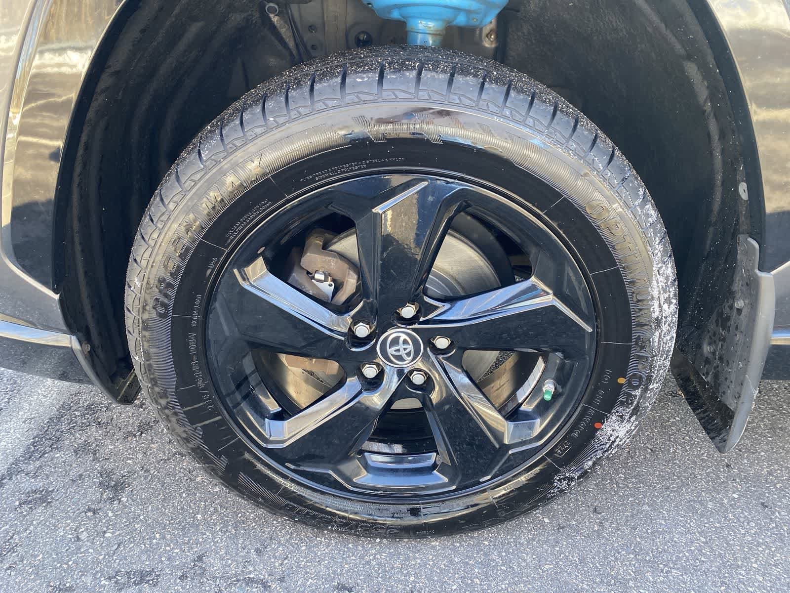 Thumbnail: 2019 Toyota RAV4 - 17