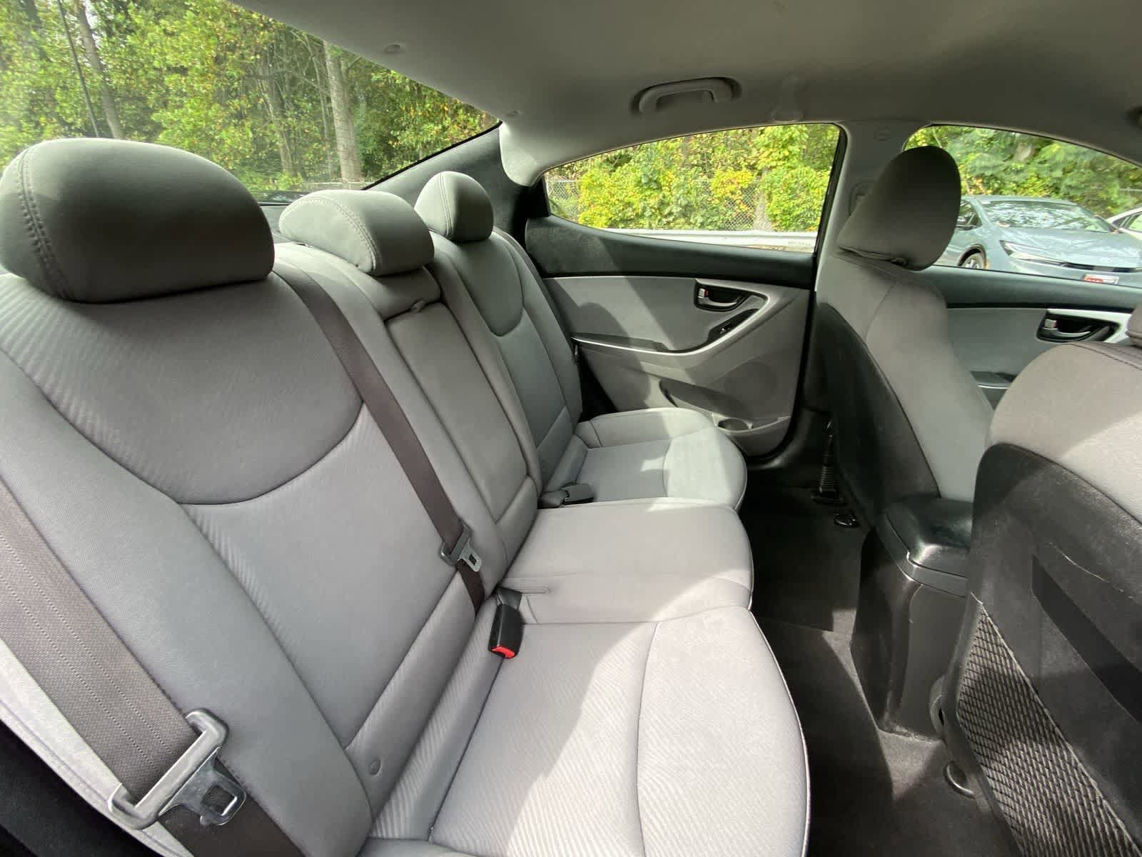 Thumbnail: 2013 Hyundai Elantra - 23