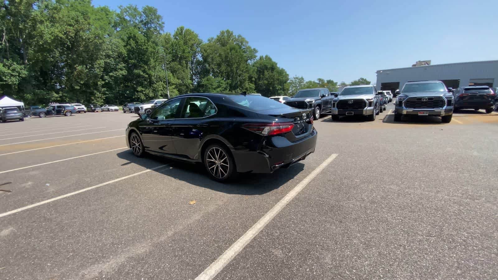 Thumbnail: 2024 Toyota Camry - 6