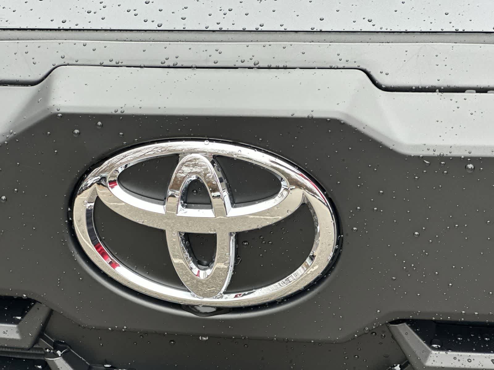 Thumbnail: 2026 Toyota Corolla Cross - 18