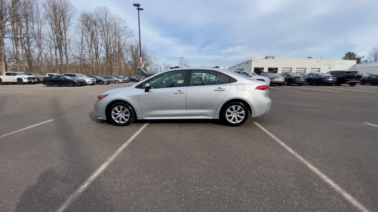 Thumbnail: 2025 Toyota Corolla - 6