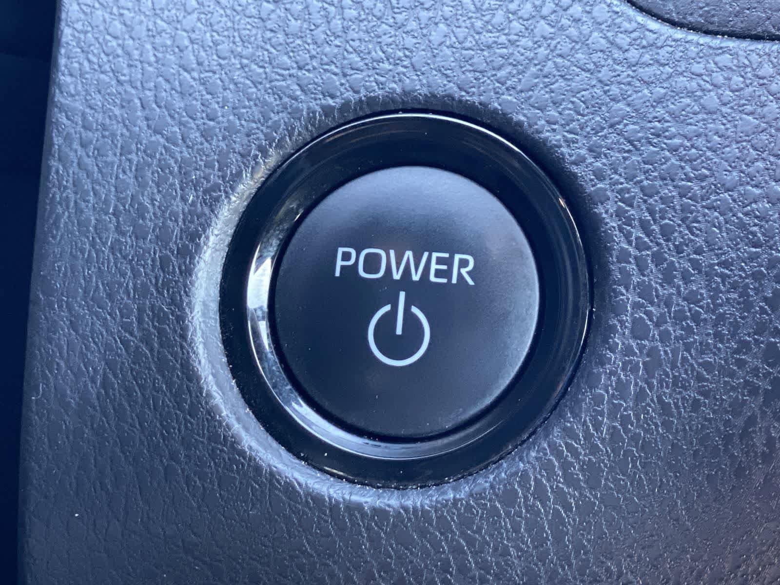 Thumbnail: 2025 Toyota Camry - 32