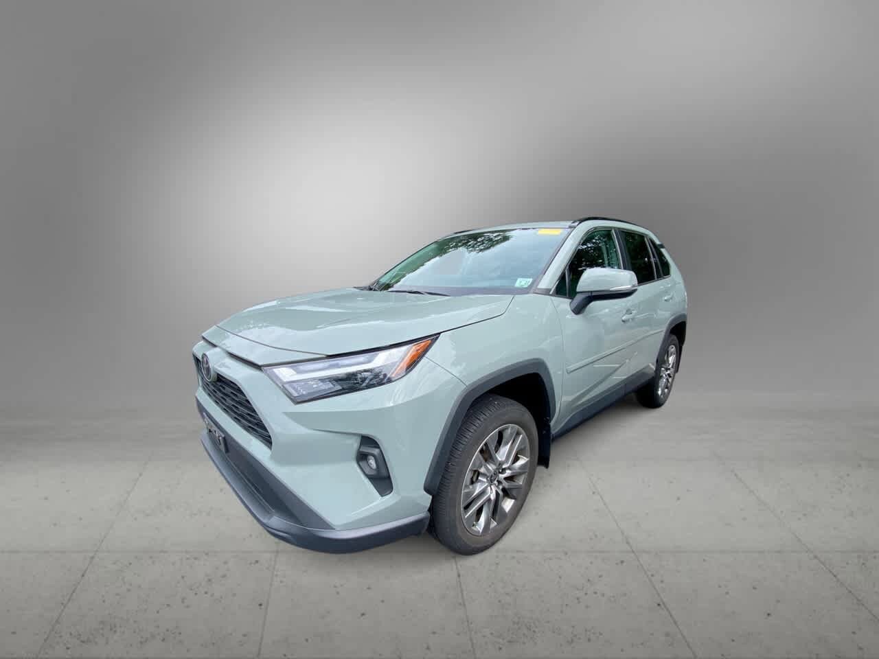 Thumbnail: 2022 Toyota RAV4 - 1