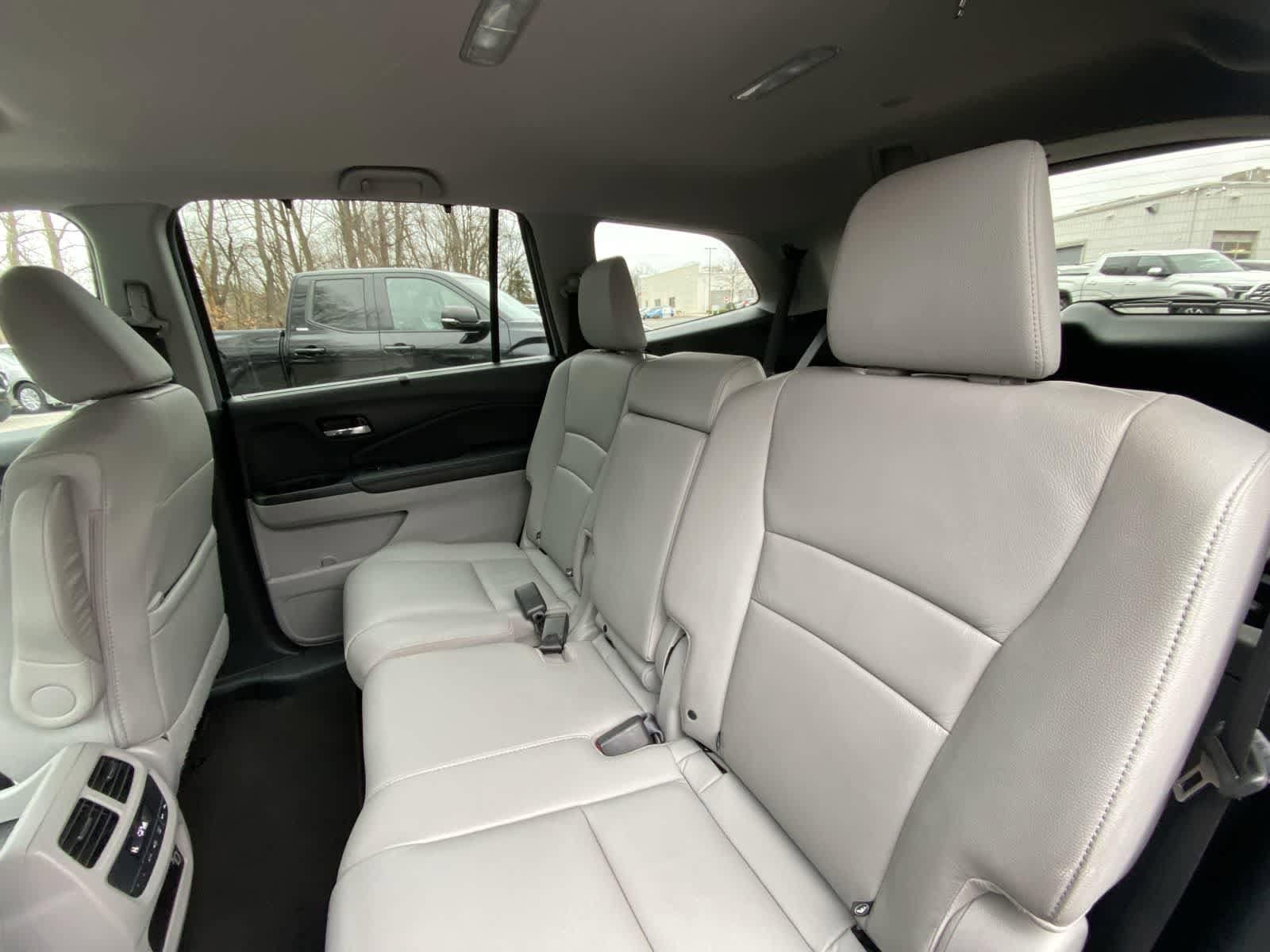 Thumbnail: 2022 Honda Pilot - 33