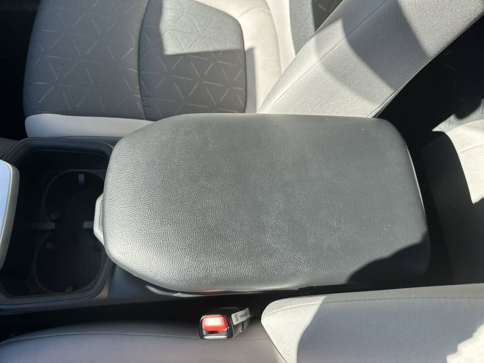 Thumbnail: 2025 Toyota RAV4 - 24