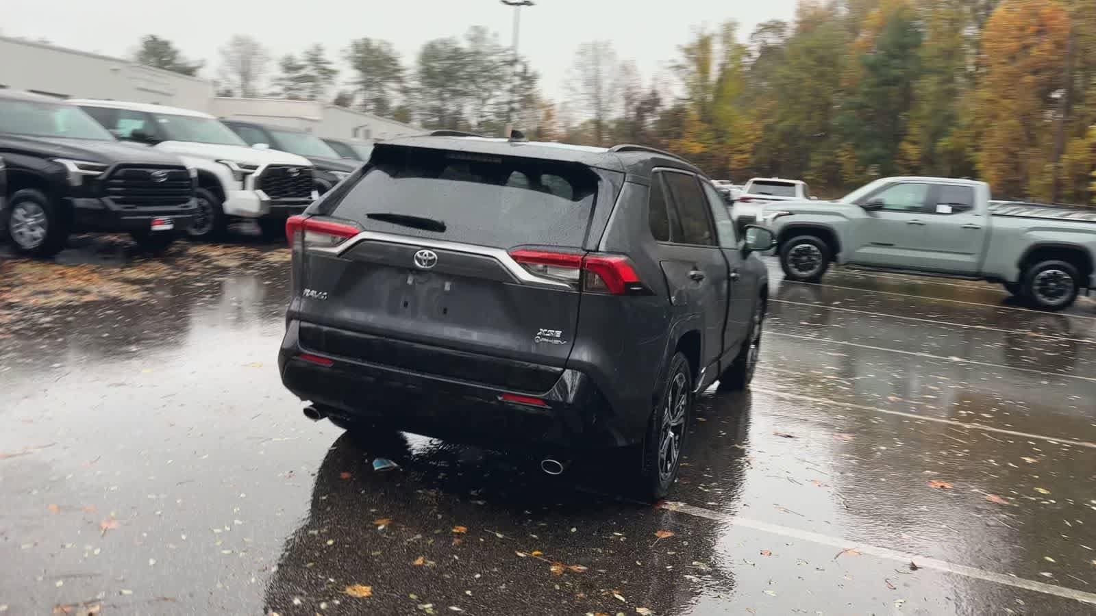 Thumbnail: 2025 Toyota RAV4 - 8