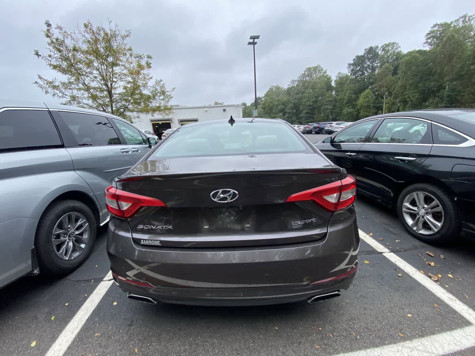 Thumbnail: 2016 Hyundai Sonata - 8