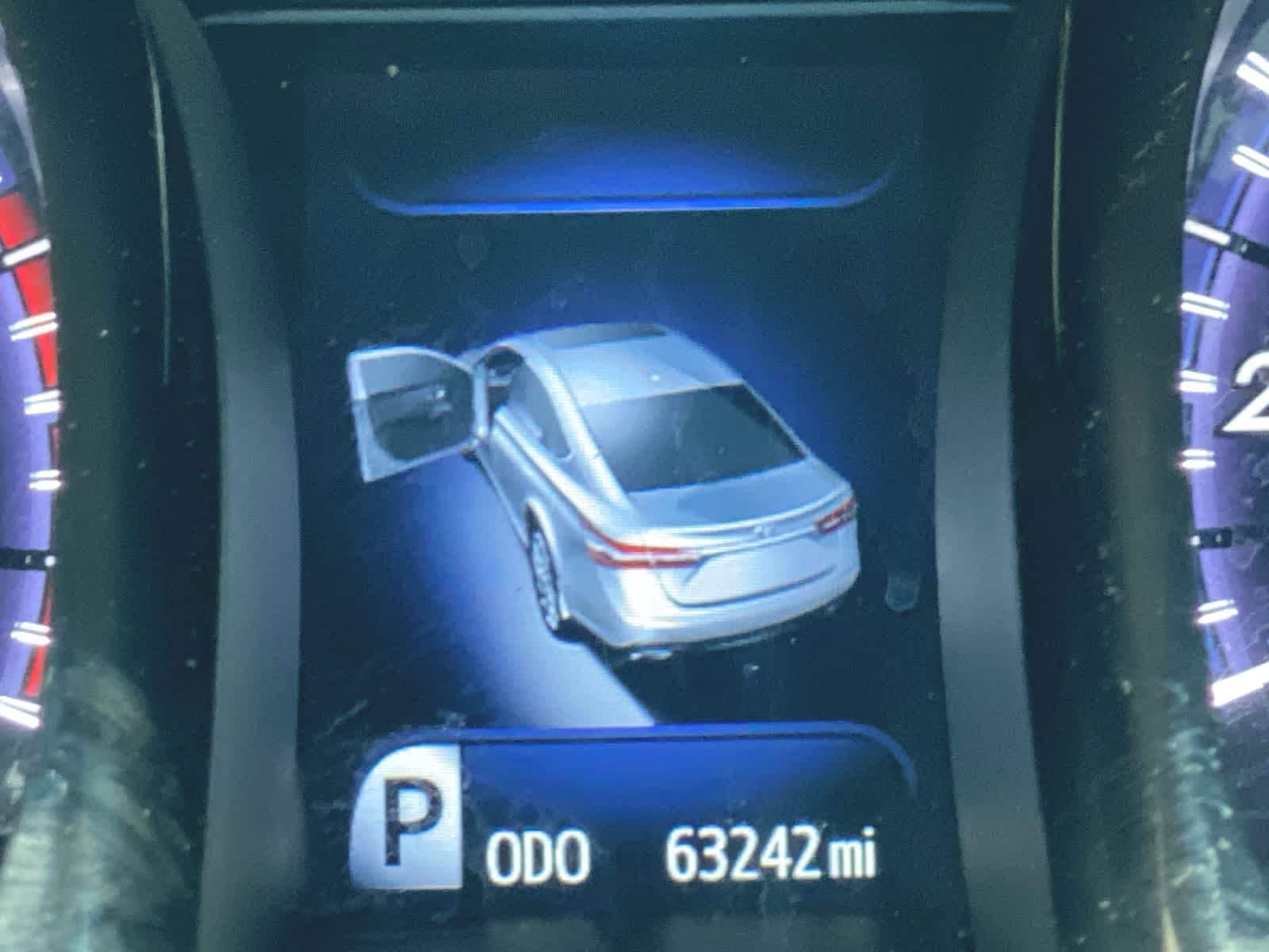 2014 Toyota Avalon Touring 32