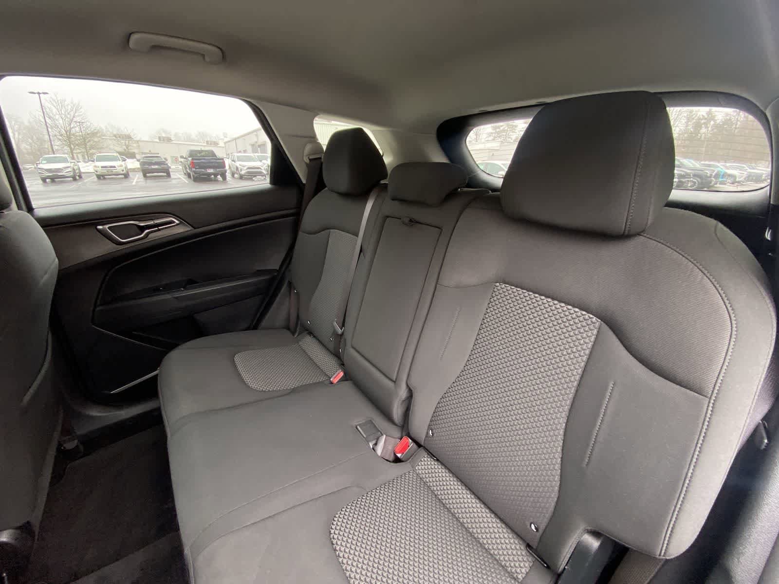 Thumbnail: 2023 Kia Sportage - 25