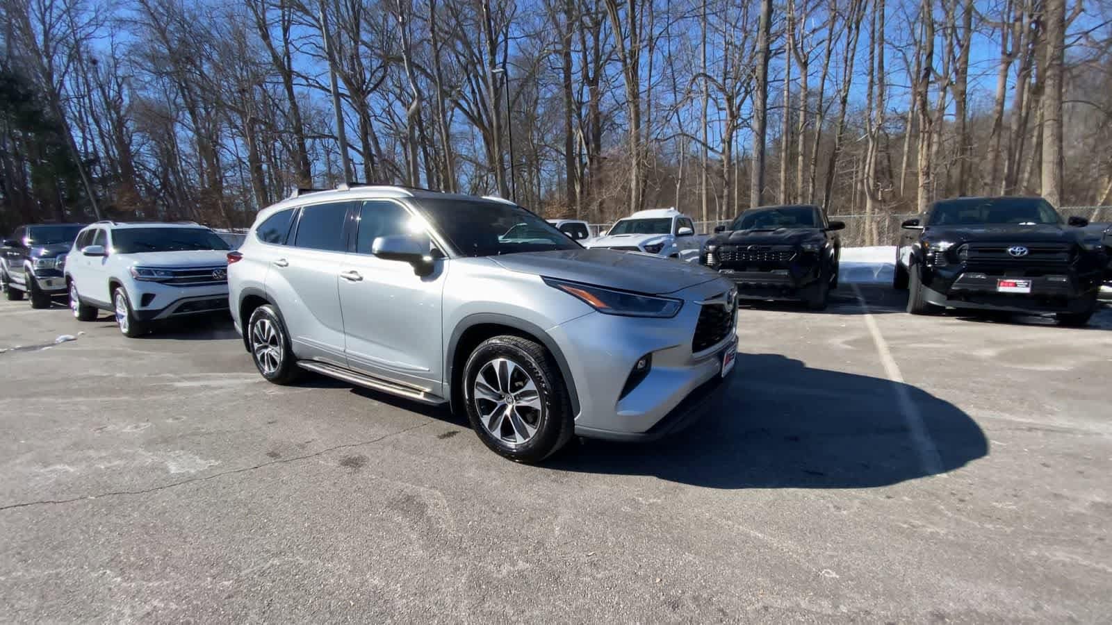 Thumbnail: 2021 Toyota Highlander - 6