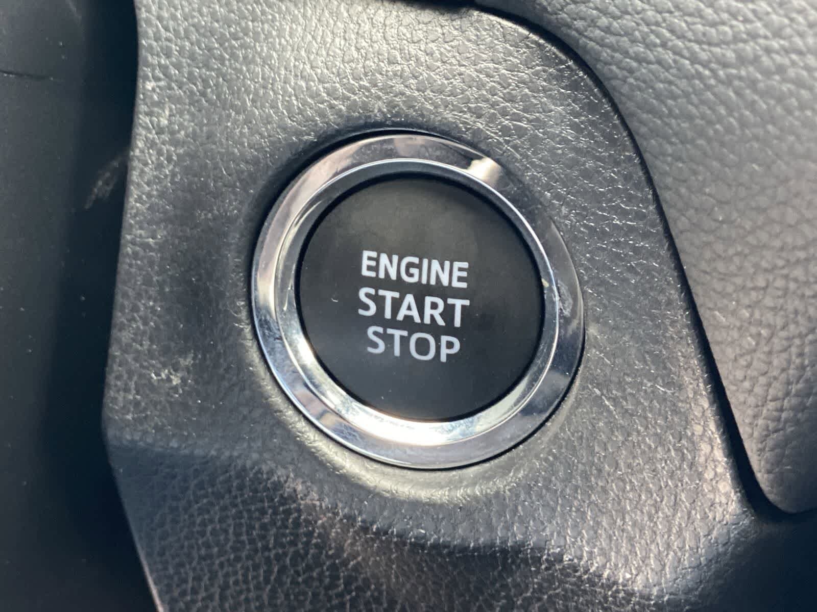 Thumbnail: 2025 Toyota RAV4 - 33