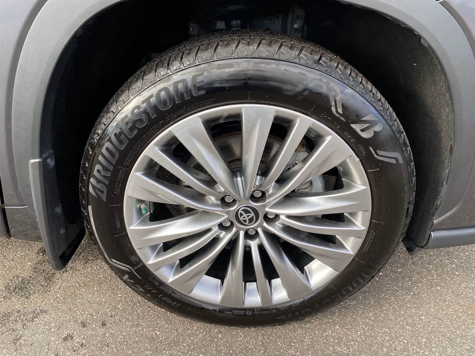 Thumbnail: 2025 Toyota Highlander - 19