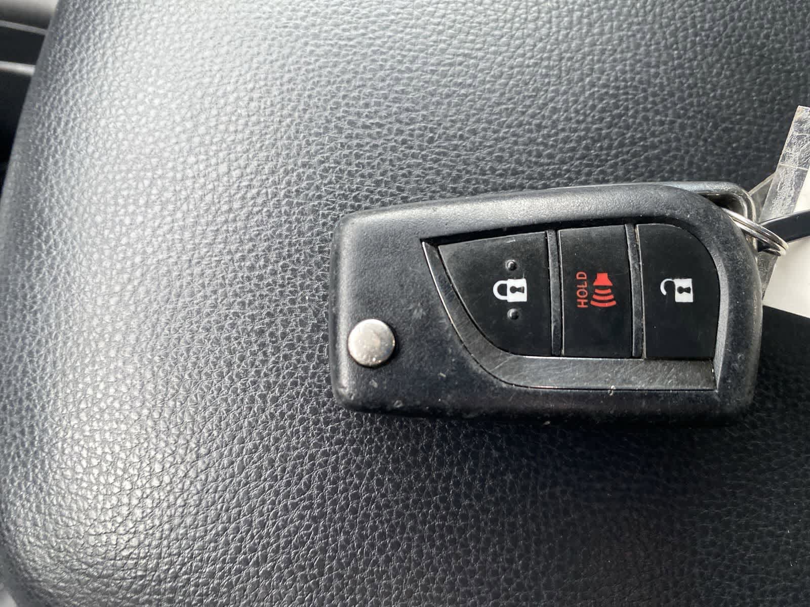 Thumbnail: 2019 Toyota RAV4 - 30