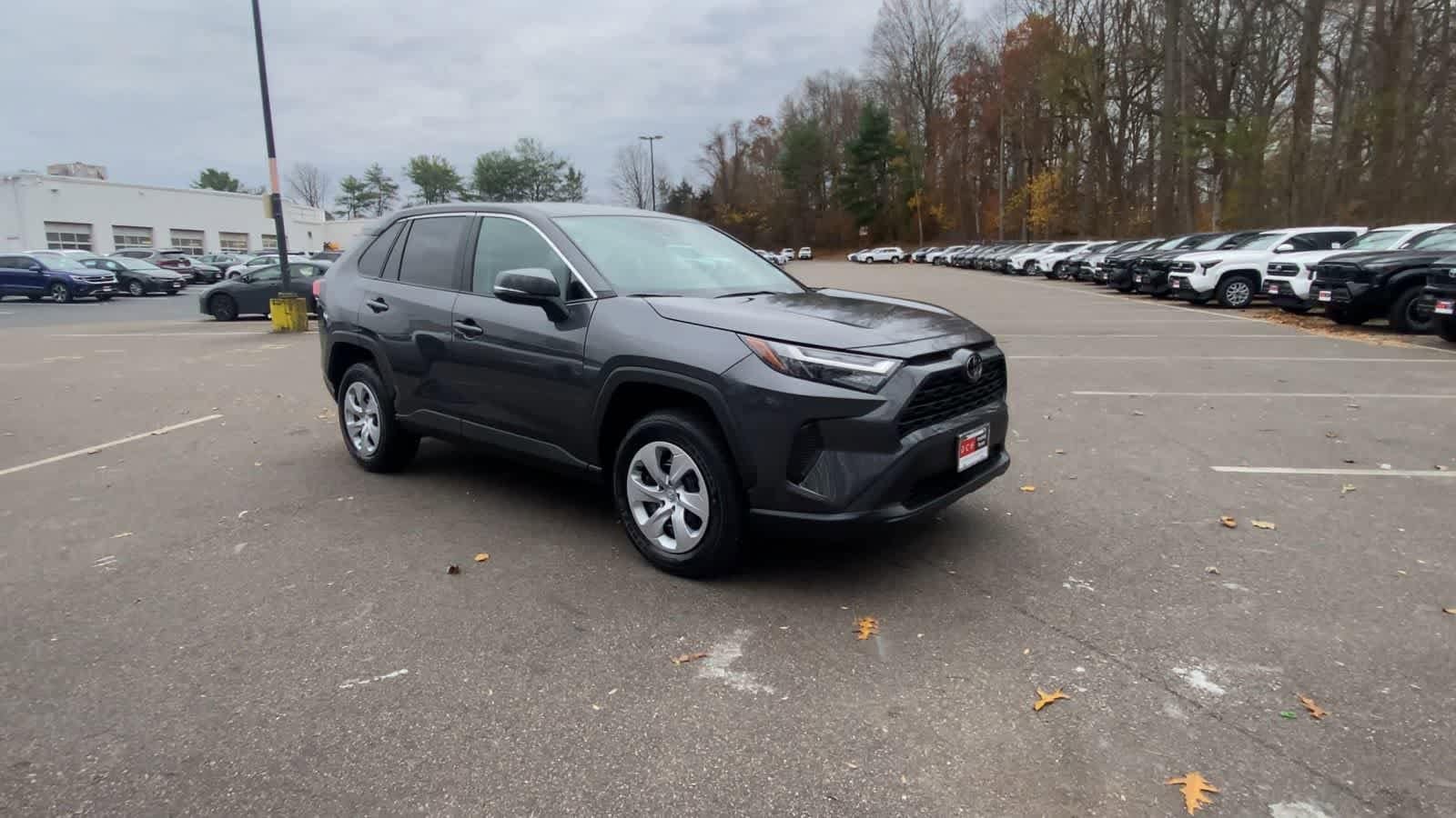 Thumbnail: 2025 Toyota RAV4 - 8