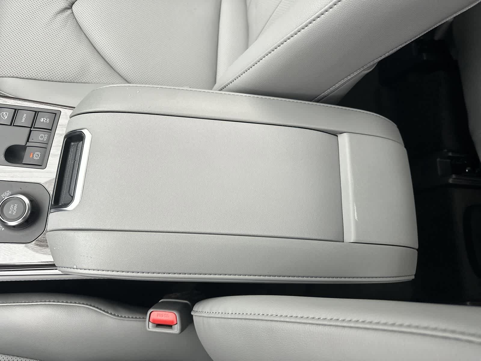 Thumbnail: 2026 Toyota Highlander - 30