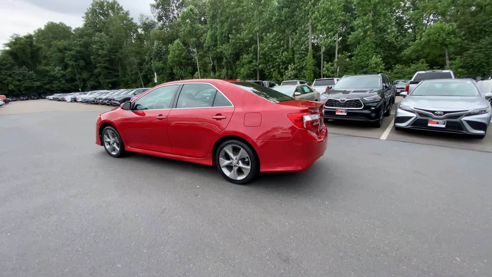 Thumbnail: 2012 Toyota Camry - 6