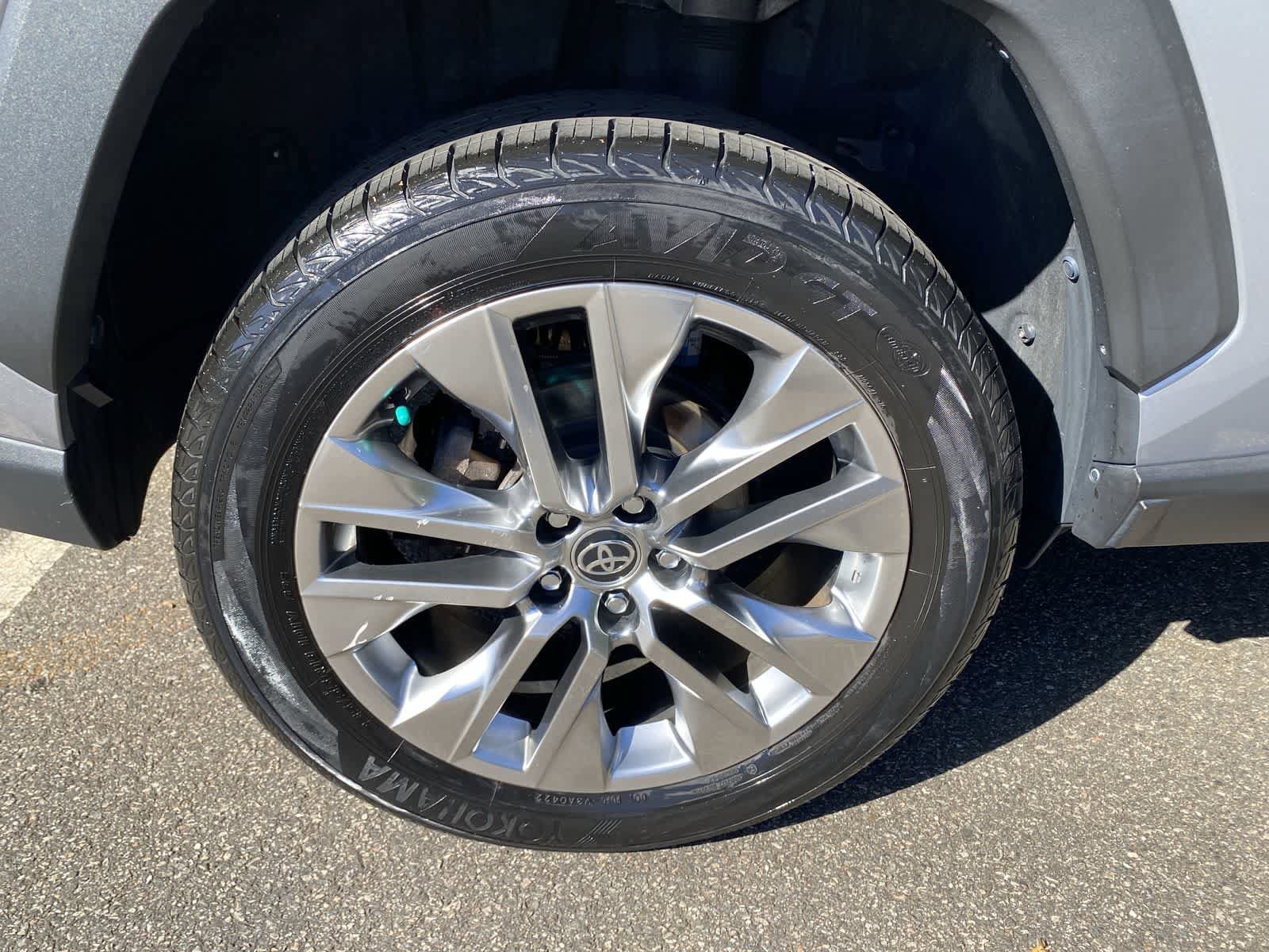 Thumbnail: 2021 Toyota RAV4 - 13