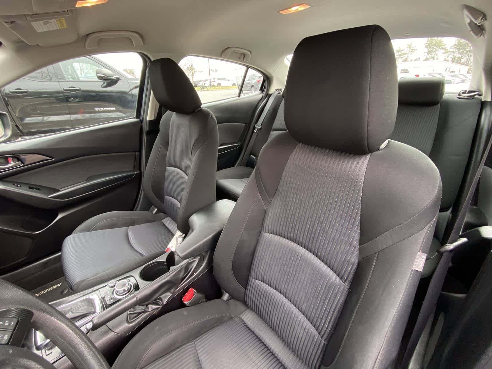 Thumbnail: 2016 Mazda Mazda3 - 23