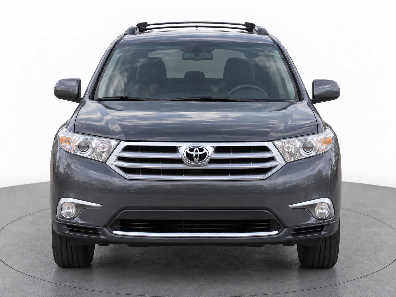 Used 2013 Toyota Highlander Base with VIN 5TDBK3EH1DS186332 for sale in Freehold, NJ