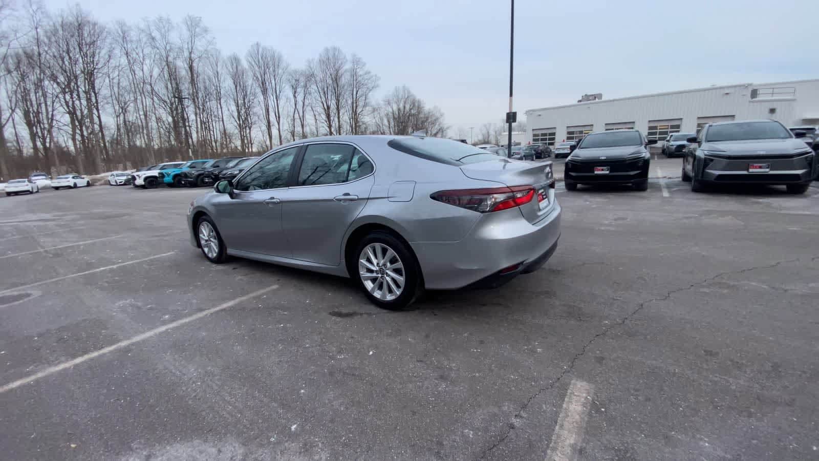 Thumbnail: 2023 Toyota Camry - 14