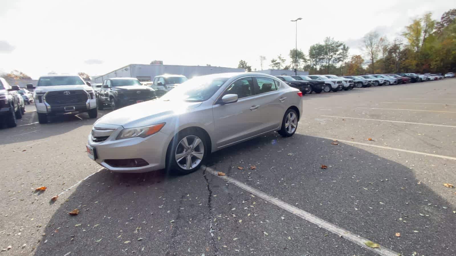 Thumbnail: 2013 Acura ILX - 10