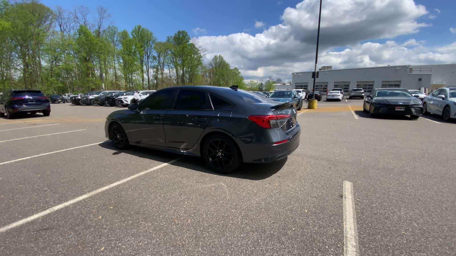 Thumbnail: 2023 Honda Civic - 12