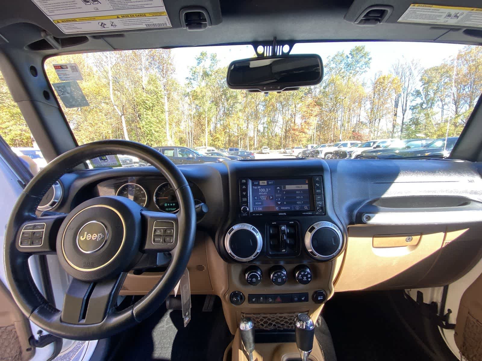 Thumbnail: 2015 Jeep Wrangler - 19