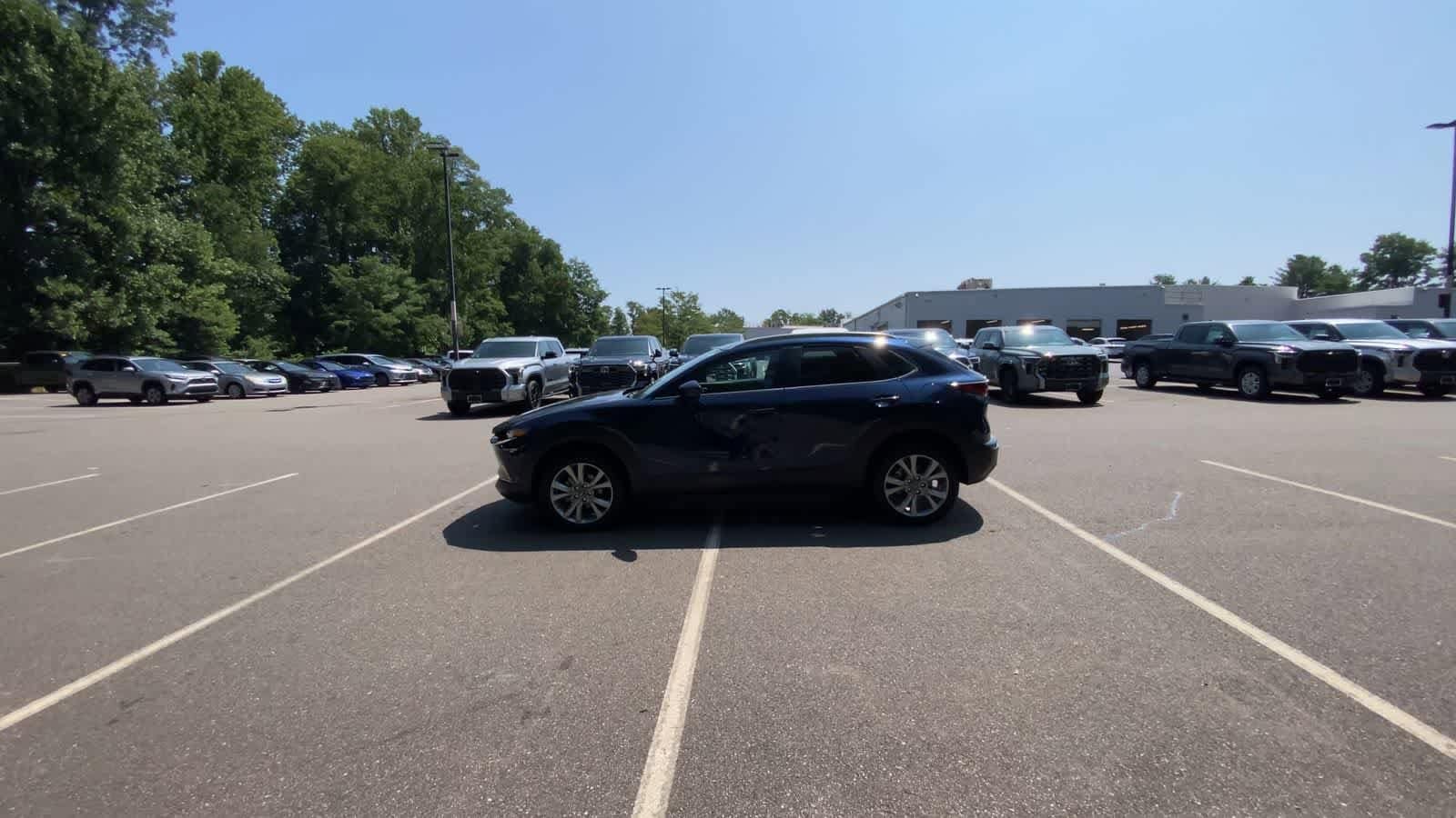 Thumbnail: 2022 Mazda CX-30 - 5