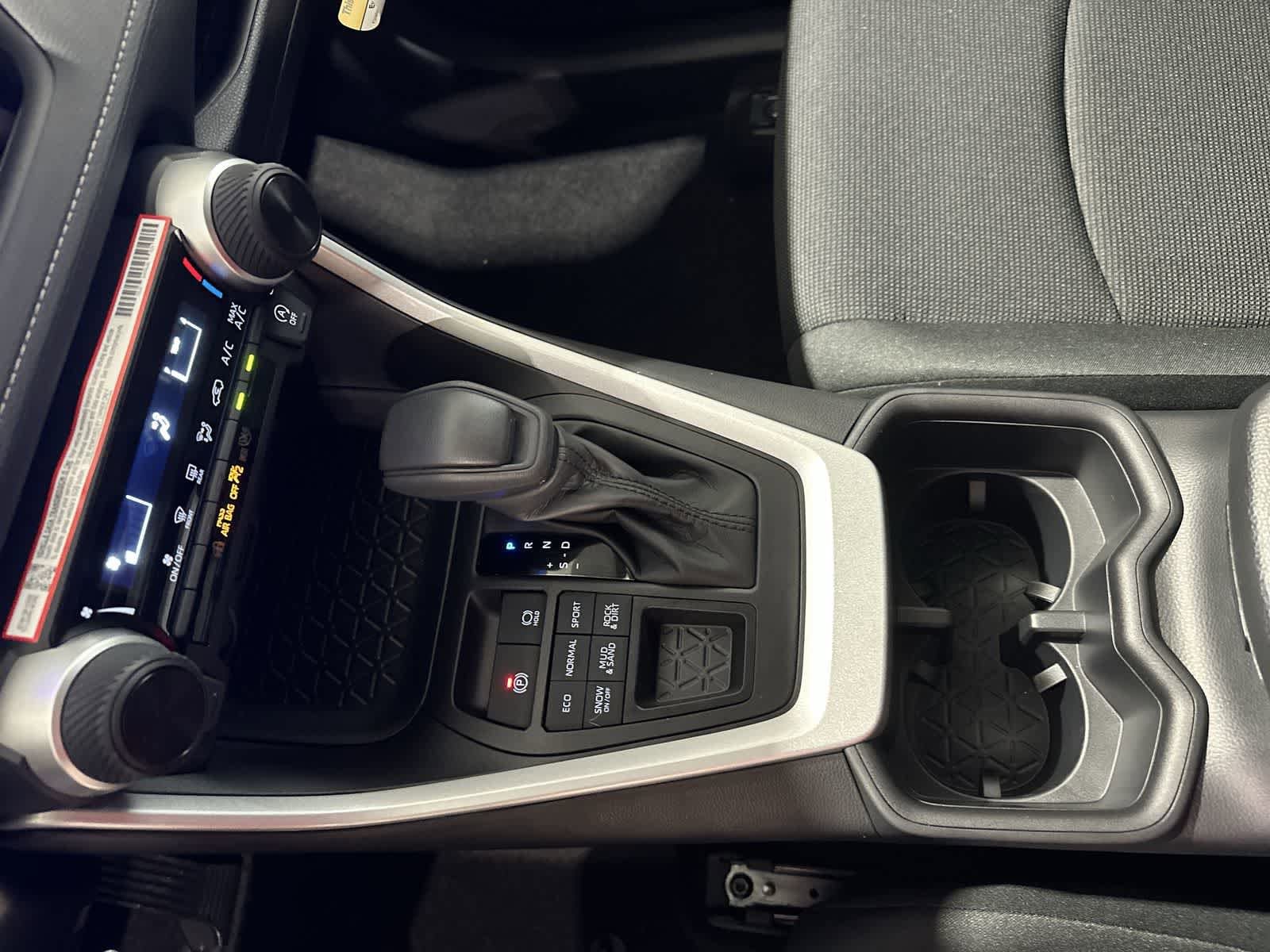 Thumbnail: 2025 Toyota RAV4 - 26