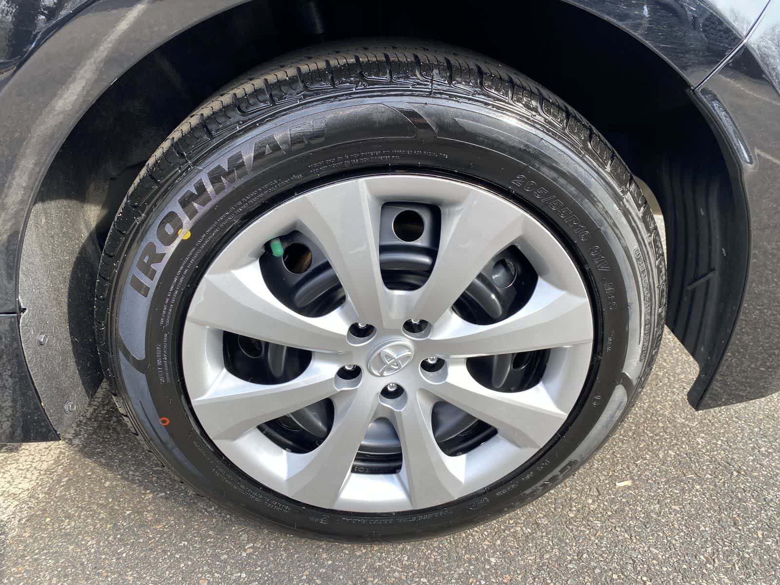 Thumbnail: 2025 Toyota Corolla - 12