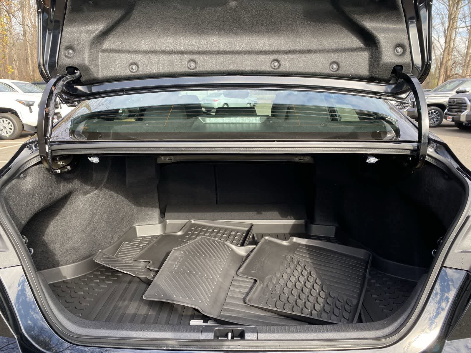 Thumbnail: 2025 Toyota Camry - 16