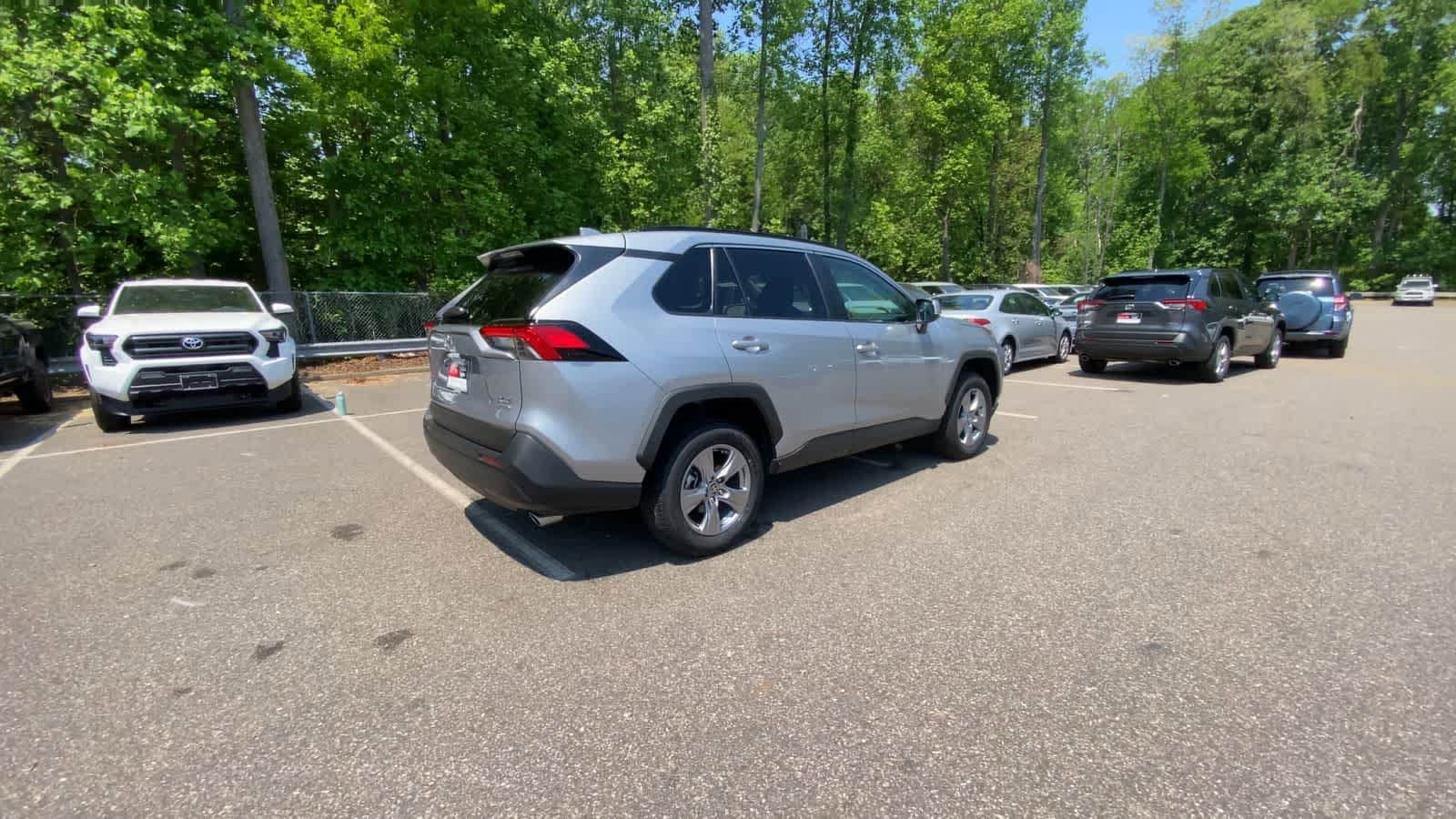 Thumbnail: 2025 Toyota RAV4 - 11