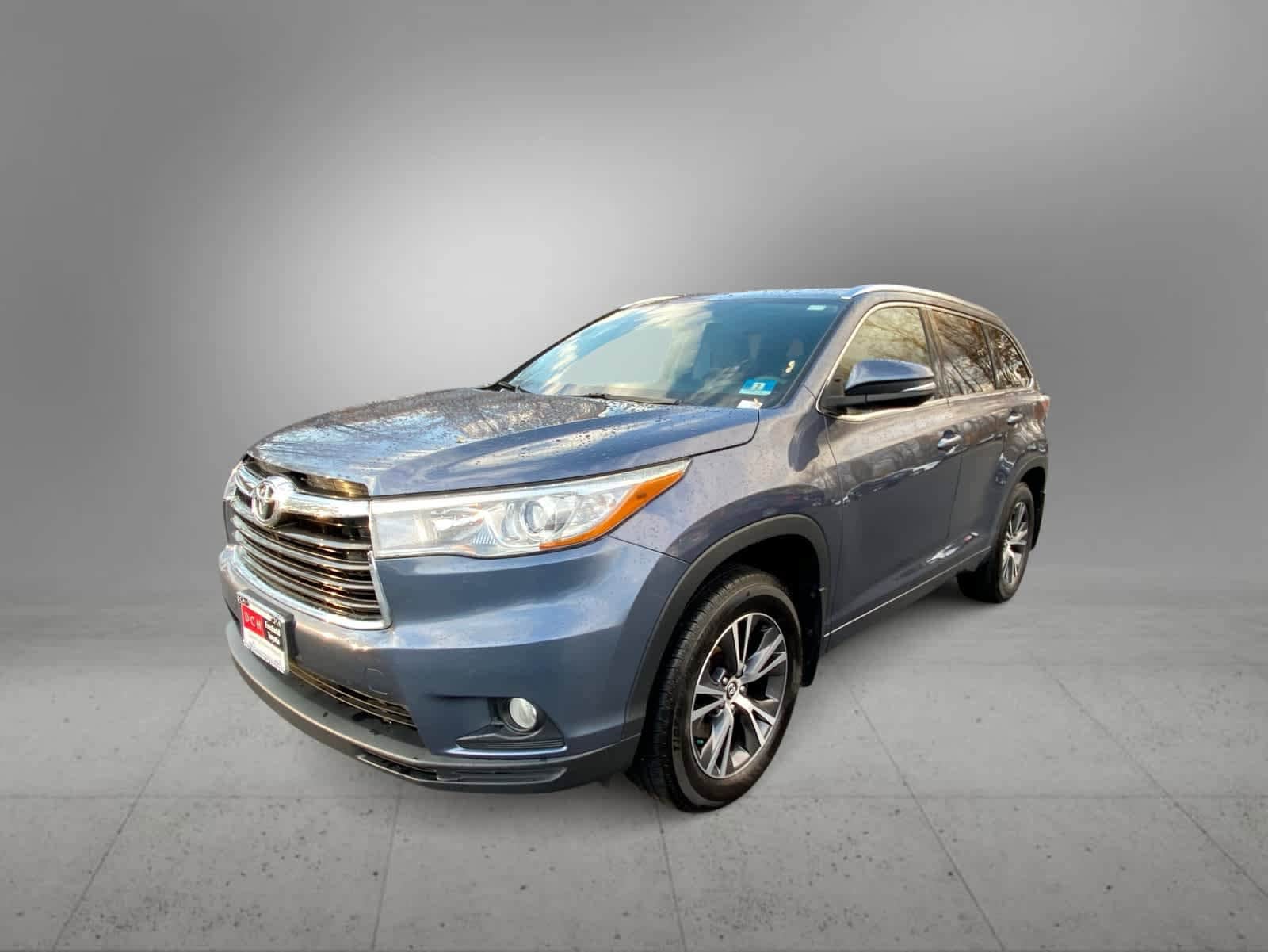 Thumbnail: 2016 Toyota Highlander - 7