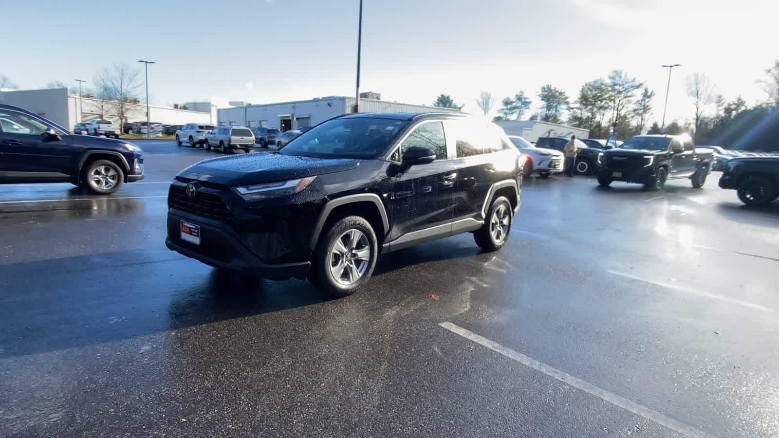 Thumbnail: 2024 Toyota RAV4 - 11