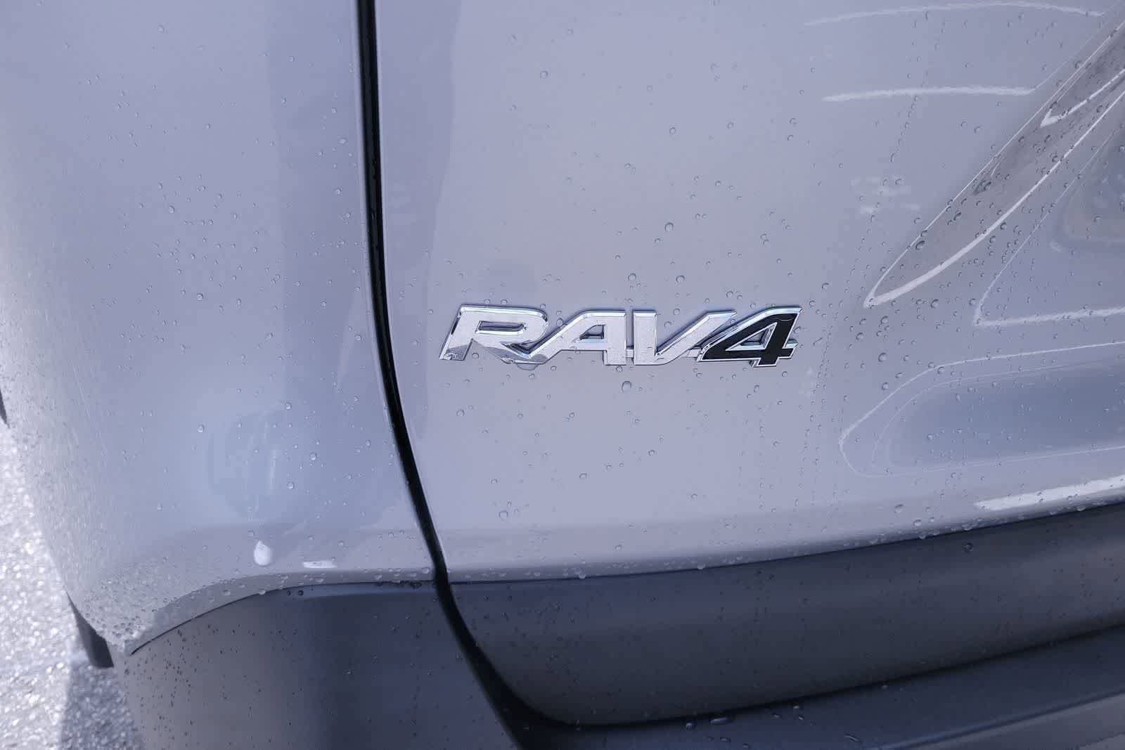 Thumbnail: 2025 Toyota RAV4 - 14
