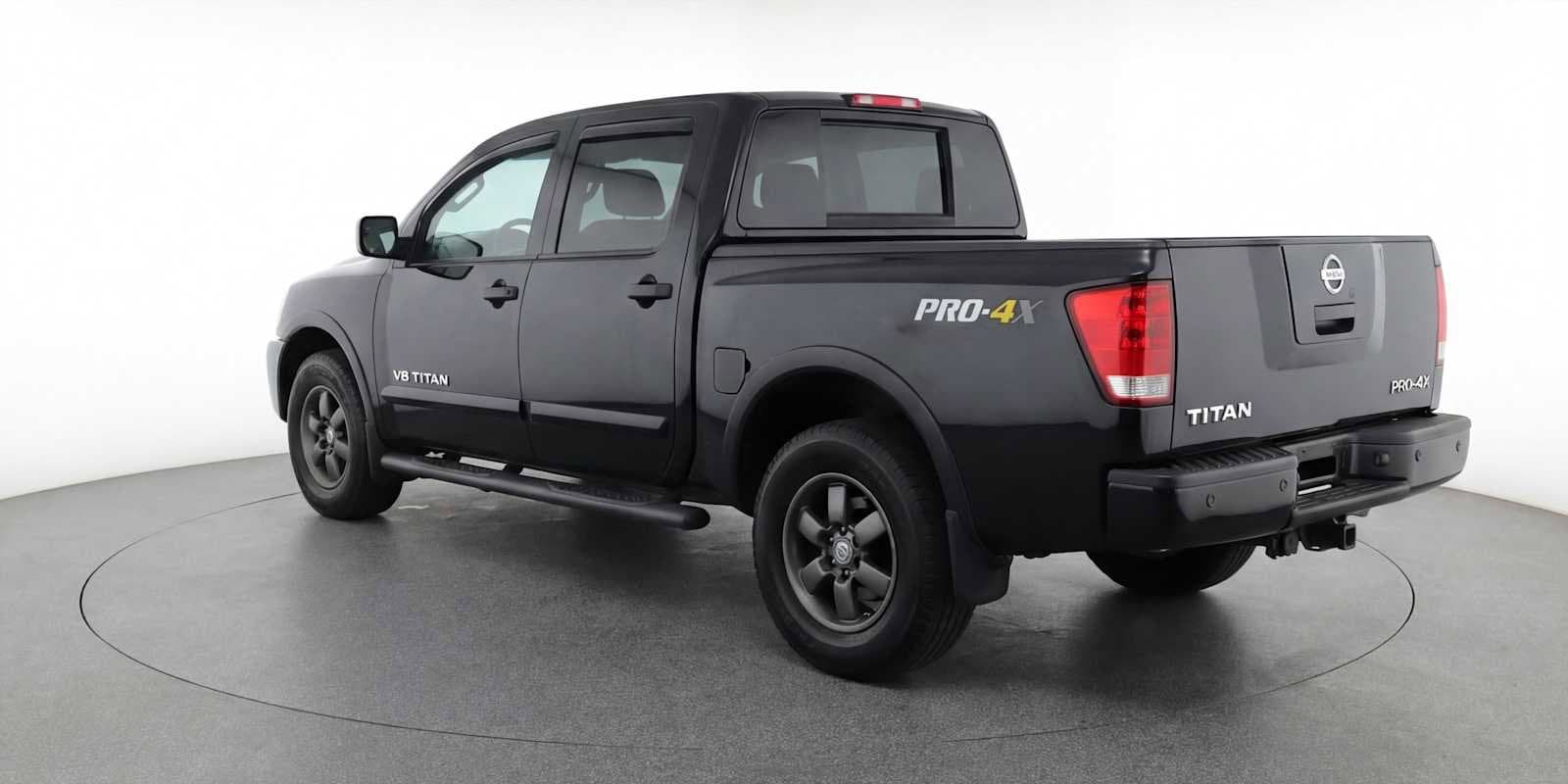 Thumbnail: 2015 Nissan Titan - 5