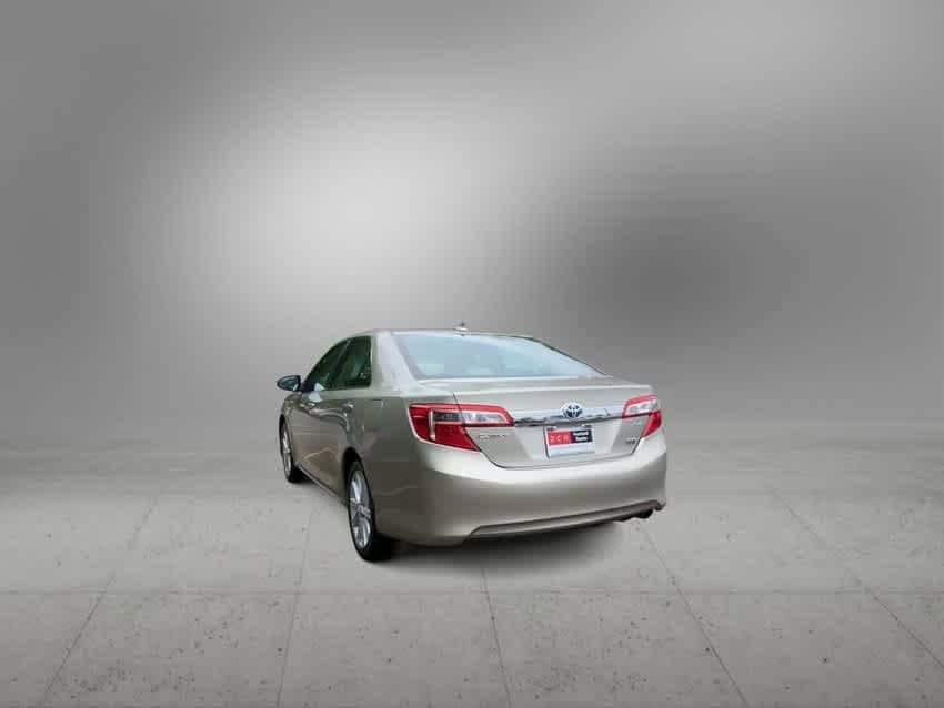 Thumbnail: 2014 Toyota Camry - 8