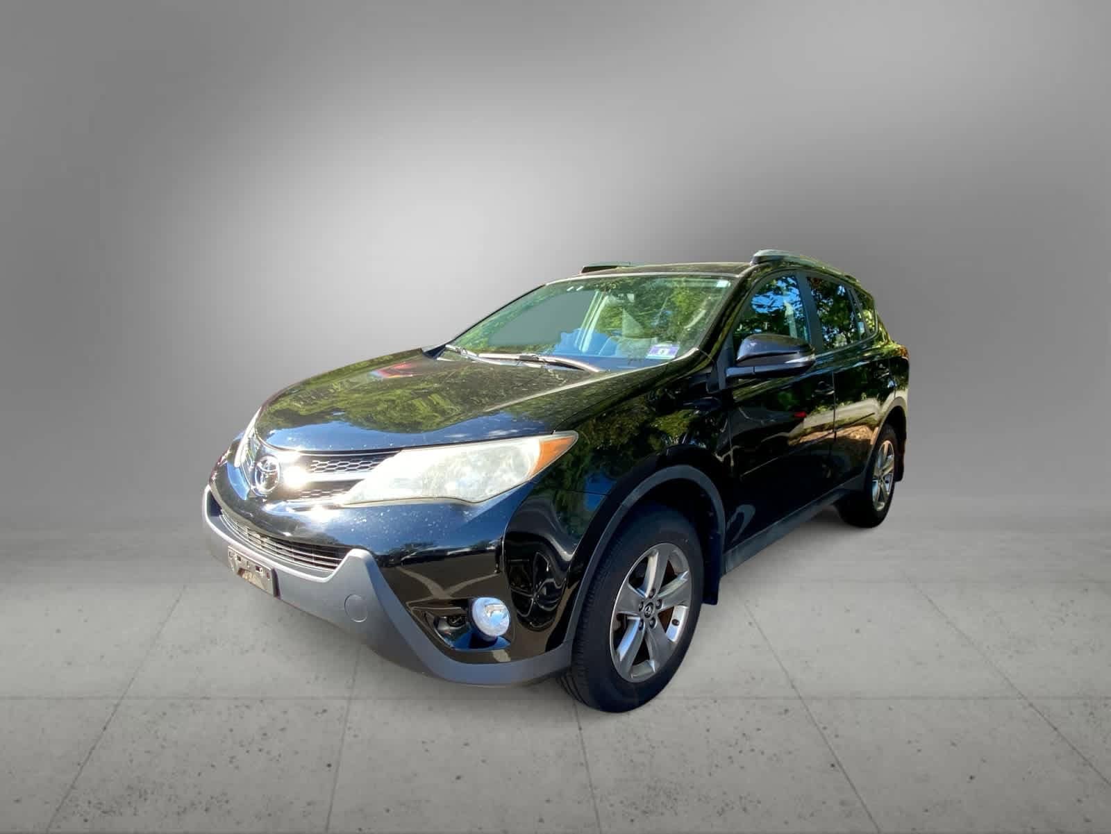 Thumbnail: 2015 Toyota RAV4 - 1