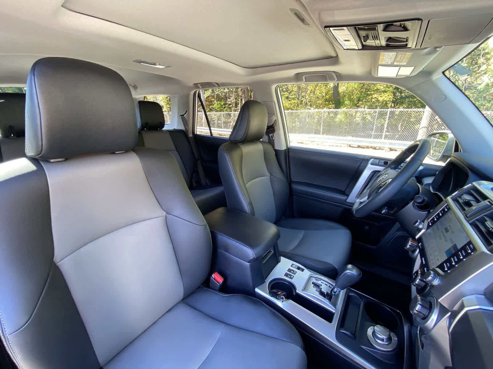 Thumbnail: 2020 Toyota 4Runner - 23