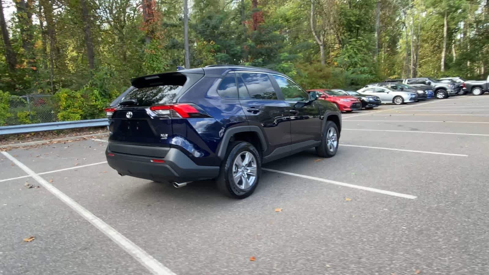 Thumbnail: 2024 Toyota RAV4 - 8