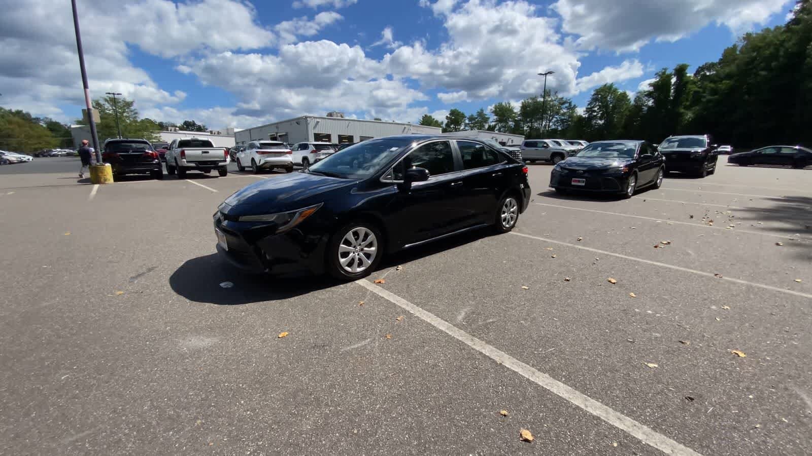 2024 Toyota Corolla LE photo 4