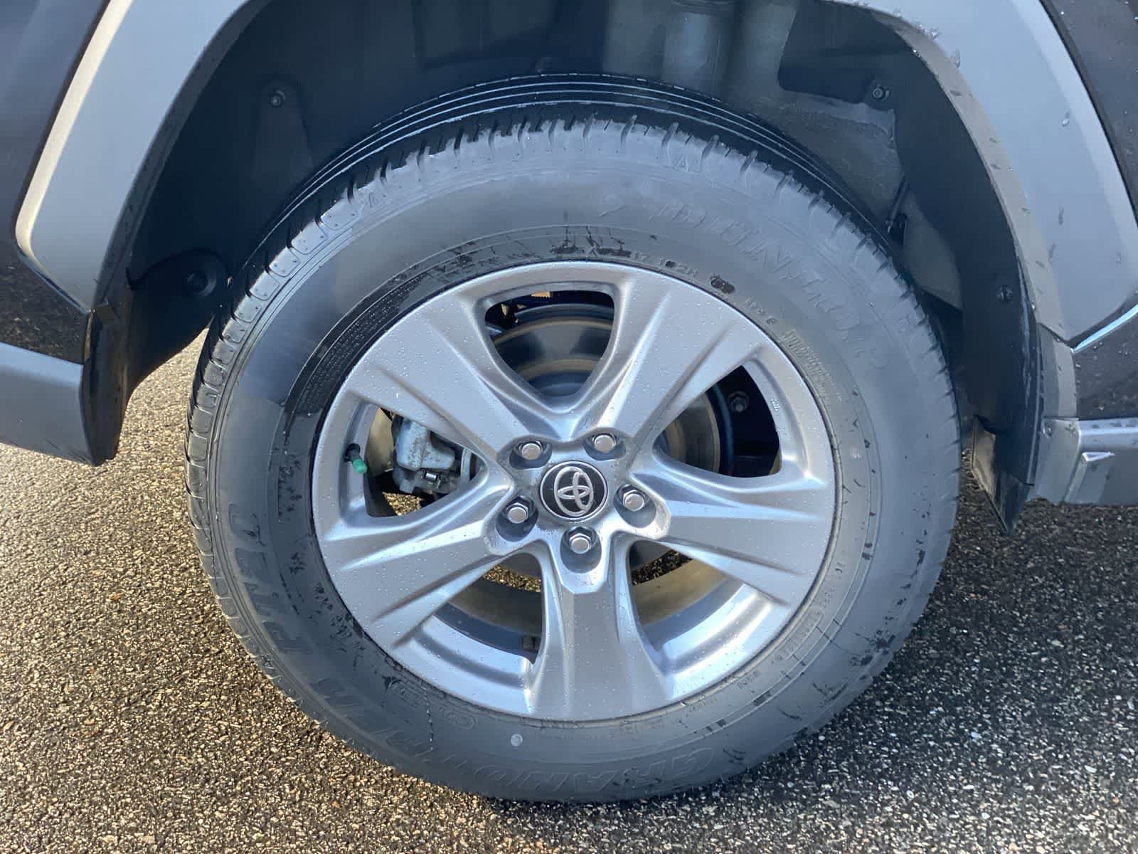 Thumbnail: 2024 Toyota RAV4 - 20