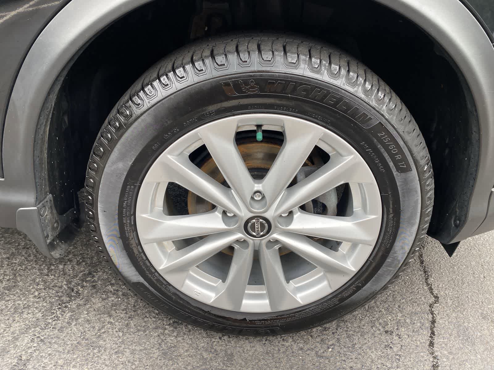Thumbnail: 2019 Nissan Rogue Sport - 14