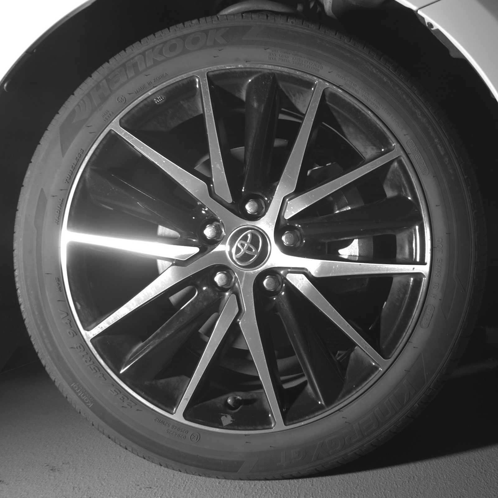 Thumbnail: 2023 Toyota Camry - 11